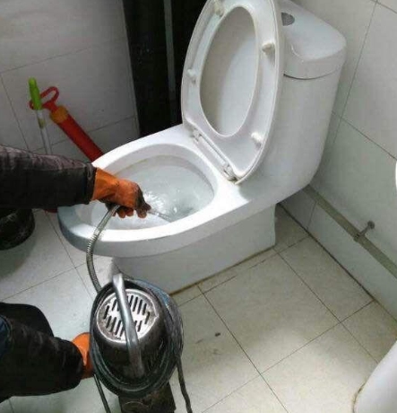 江苏管道疏通-高压清洗机进行管道清洗作业防范措施